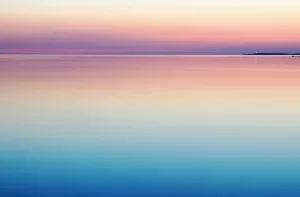 Photo of blue and pink sea